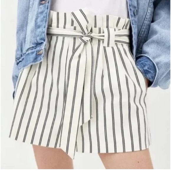 Zara Pants - Zara high waist and tie shorts